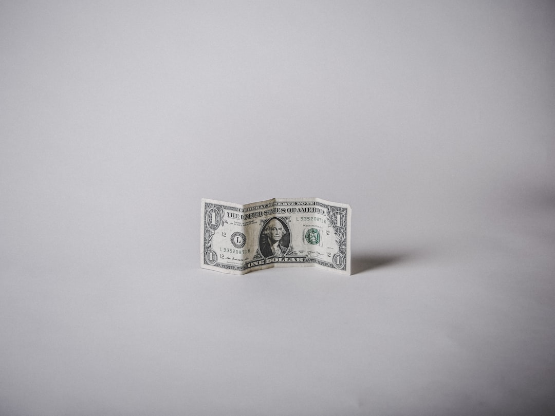découvrez les salaires dans le secteur bancaire : niveaux de rémunération, perspectives de carrière et comparatifs selon les postes et les banques.