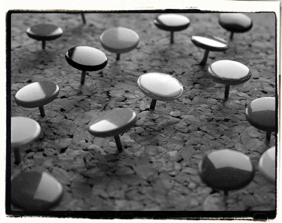 découvrez nos solutions de gestion documentaire efficaces pour organiser, sécuriser et optimiser le traitement de vos documents professionnels.